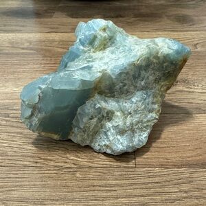 Natural Aquamarine Crystal Stone